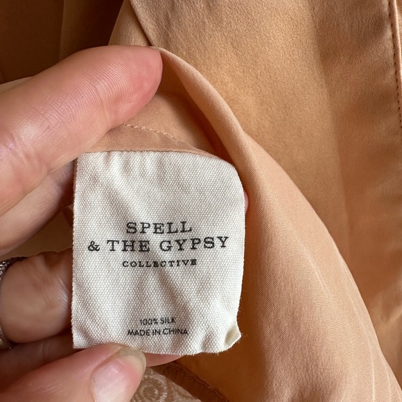 Spell Wild Love Silk Luxe Pastel Peach Robe - Picture 8 of 9